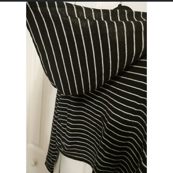 Women's Pullover Hoodie with Stripes by Charlotte Russe GUC Size L Fits Like M - Picture 4 of 6